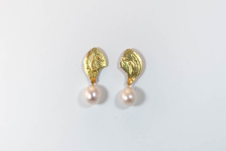 Ohrstecker 18Karat Gold geschweisst mit Perlen